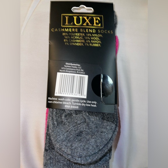 Luxe Cashmere Socks Two Pair - Fuchsia Pink and Charcoal Size 6-11 - Picture 2 of 4